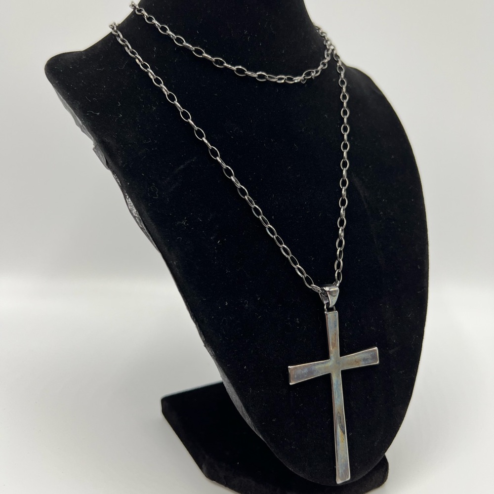 Milor Cross Necklace